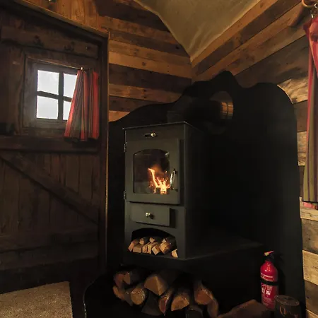 La Roulotte De Menugoutte אוהל מפואר הרביומונט